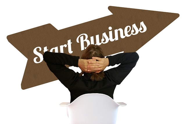 startup, start up, growth hacking, begin, arrow, woman, at the beginning, founding, freelancer, marketing, strategy, social media, online, business, business world, company, management, analyze, idea, market, analysis, growth, method, startup, startup, startup, startup, startup, start up, start up, start up, marketing